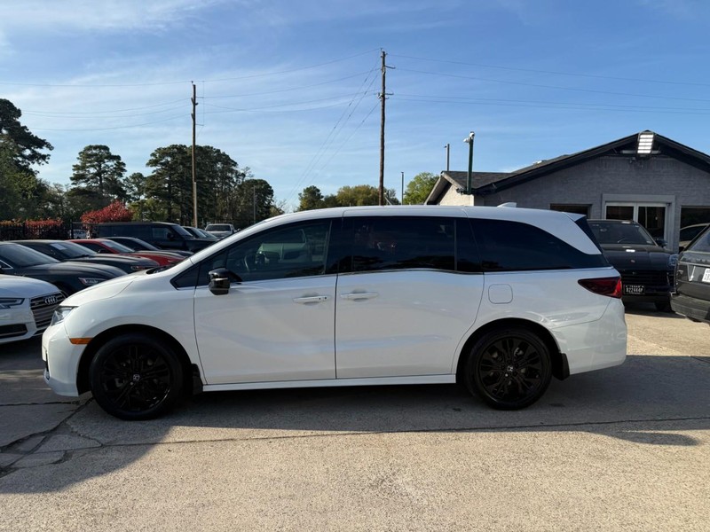 Honda Odyssey Vehicle Full-screen Gallery Image 09