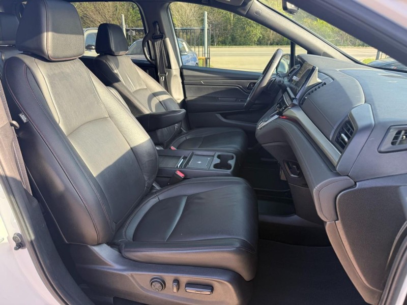 Honda Odyssey Vehicle Full-screen Gallery Image 14