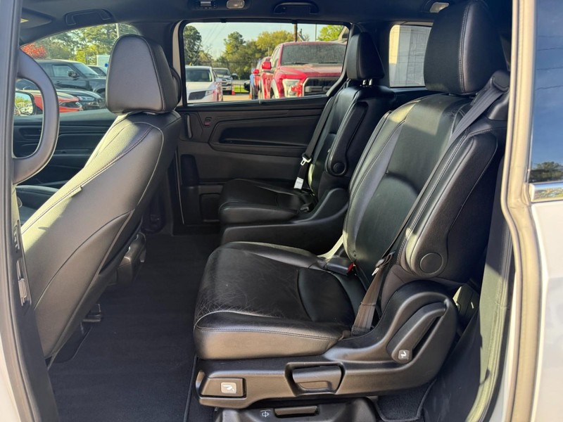 Honda Odyssey Vehicle Full-screen Gallery Image 18