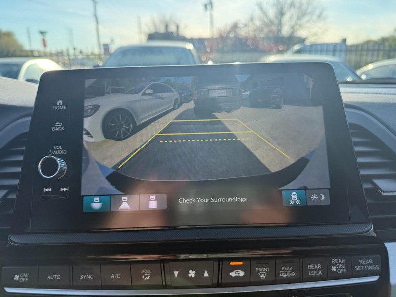 Honda Odyssey Vehicle Full-screen Gallery Image 23