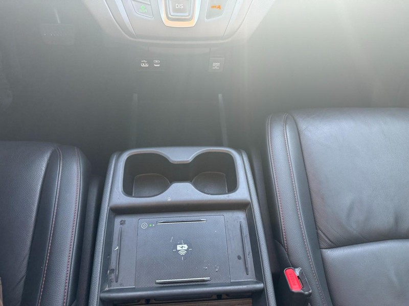 Honda Odyssey Vehicle Full-screen Gallery Image 25