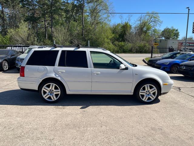 Volkswagen Jetta Wagon Vehicle Full-screen Gallery Image 05