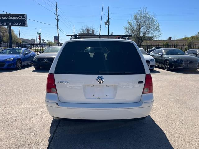 Volkswagen Jetta Wagon Vehicle Full-screen Gallery Image 07