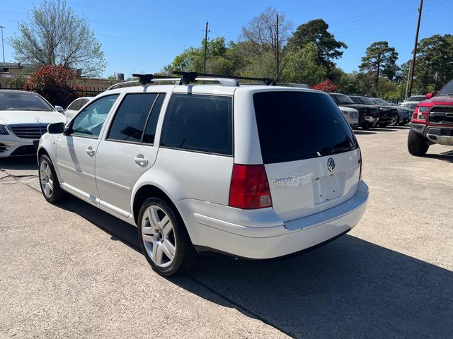 Volkswagen Jetta Wagon Vehicle Full-screen Gallery Image 08