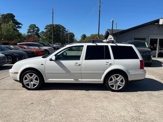 Volkswagen Jetta Wagon Vehicle Full-screen Gallery Image 09