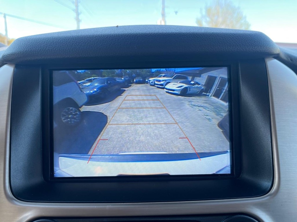 GMC Yukon XL Vehicle Full-screen Gallery Image 27