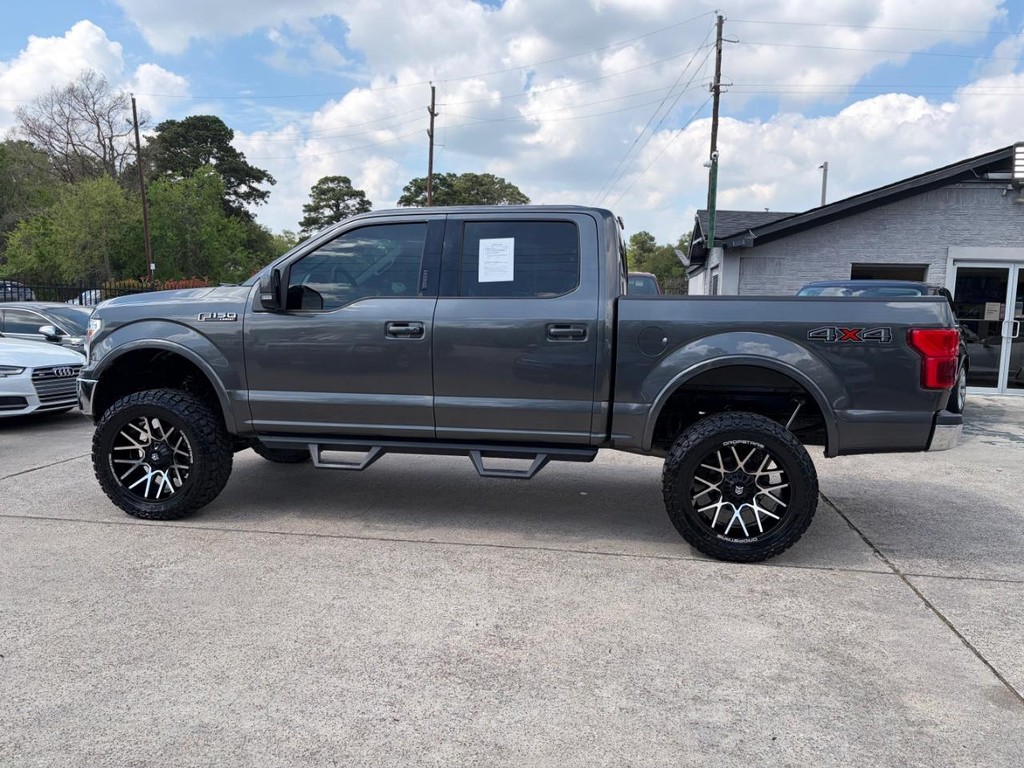 Ford F-150 Vehicle Full-screen Gallery Image 09