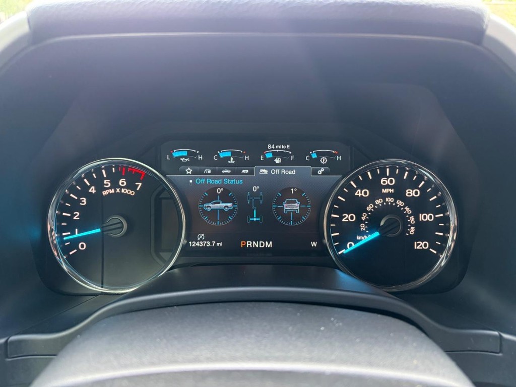 Ford F-150 Vehicle Full-screen Gallery Image 21