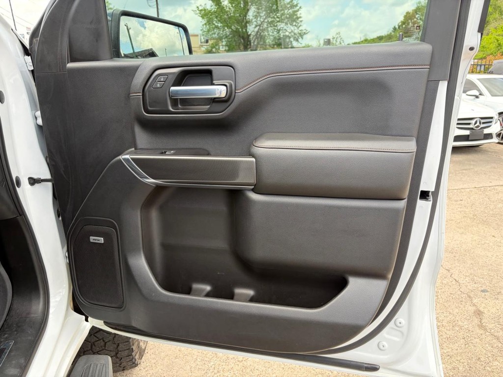 GMC Sierra 1500 Vehicle Full-screen Gallery Image 16