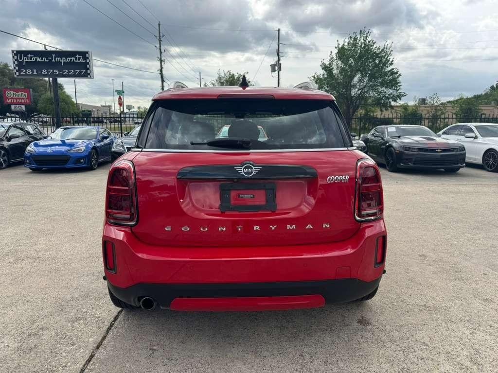 MINI Countryman Vehicle Full-screen Gallery Image 07