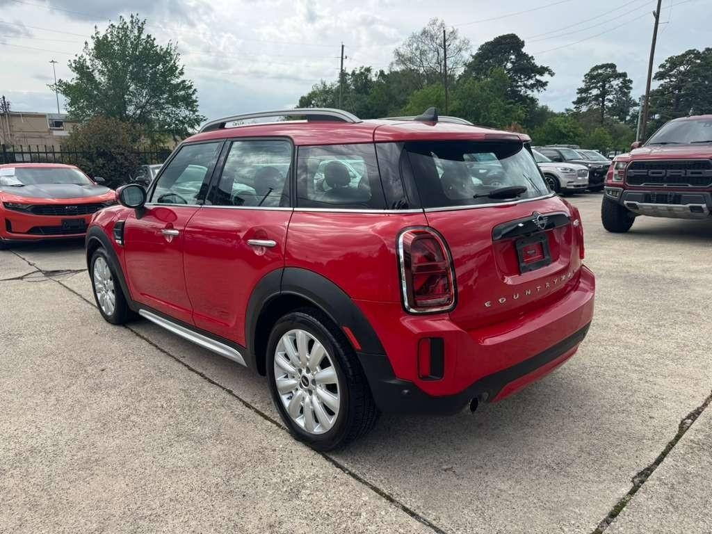 MINI Countryman Vehicle Full-screen Gallery Image 08