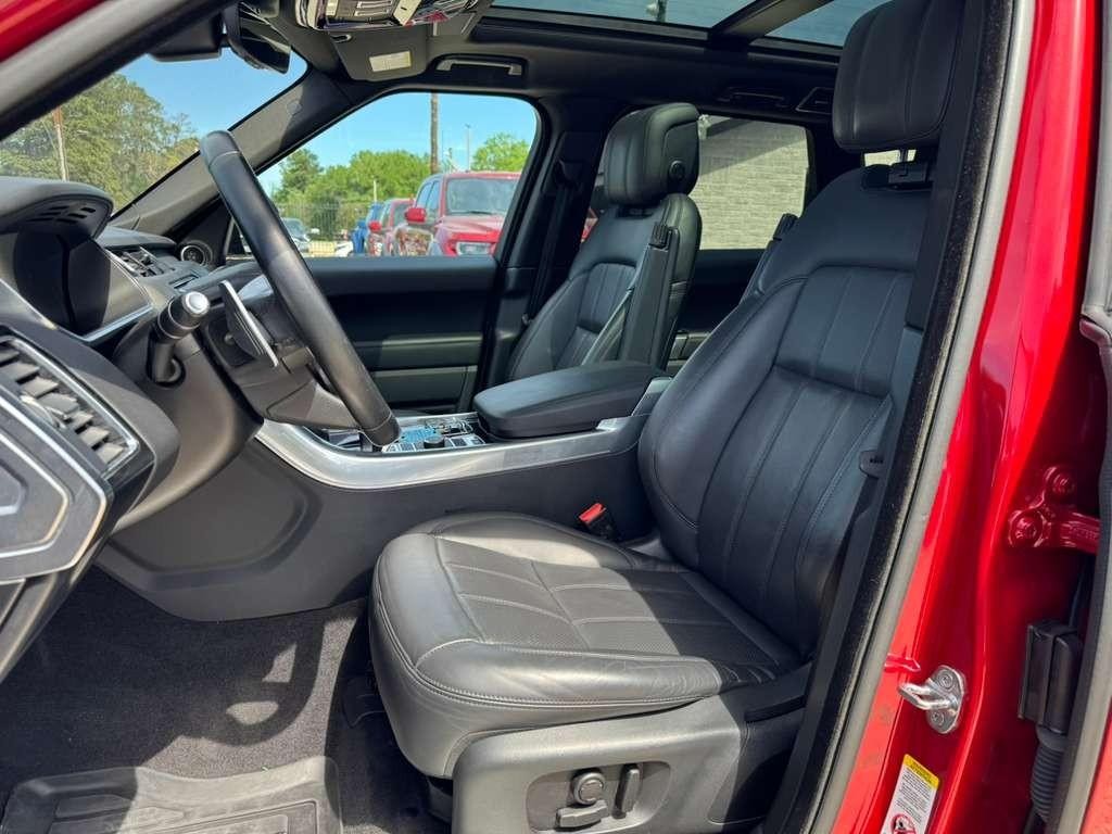 Land Rover Range Rover Sport Vehicle Full-screen Gallery Image 11