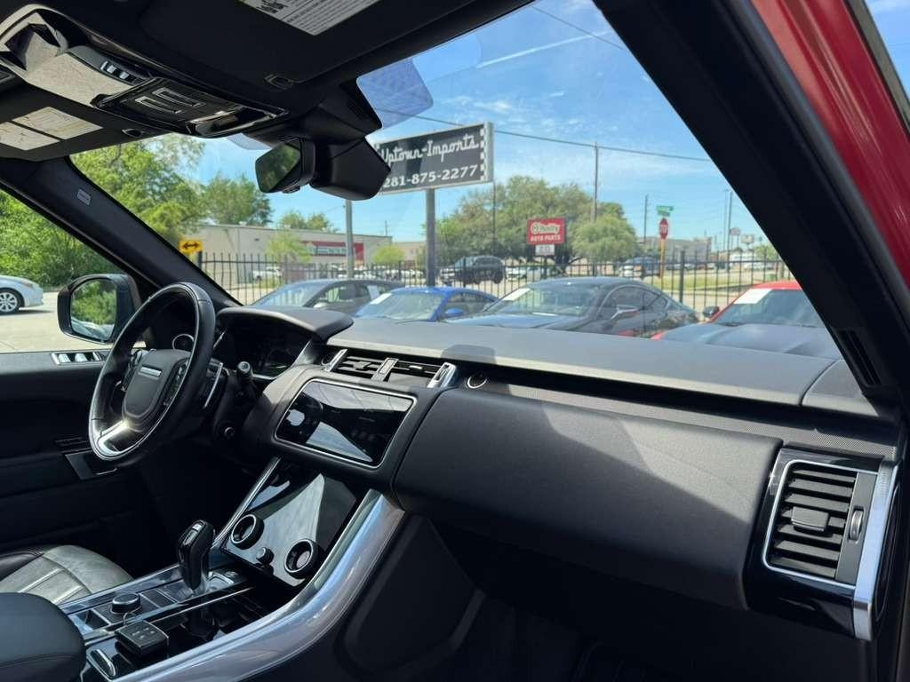 Land Rover Range Rover Sport Vehicle Full-screen Gallery Image 13