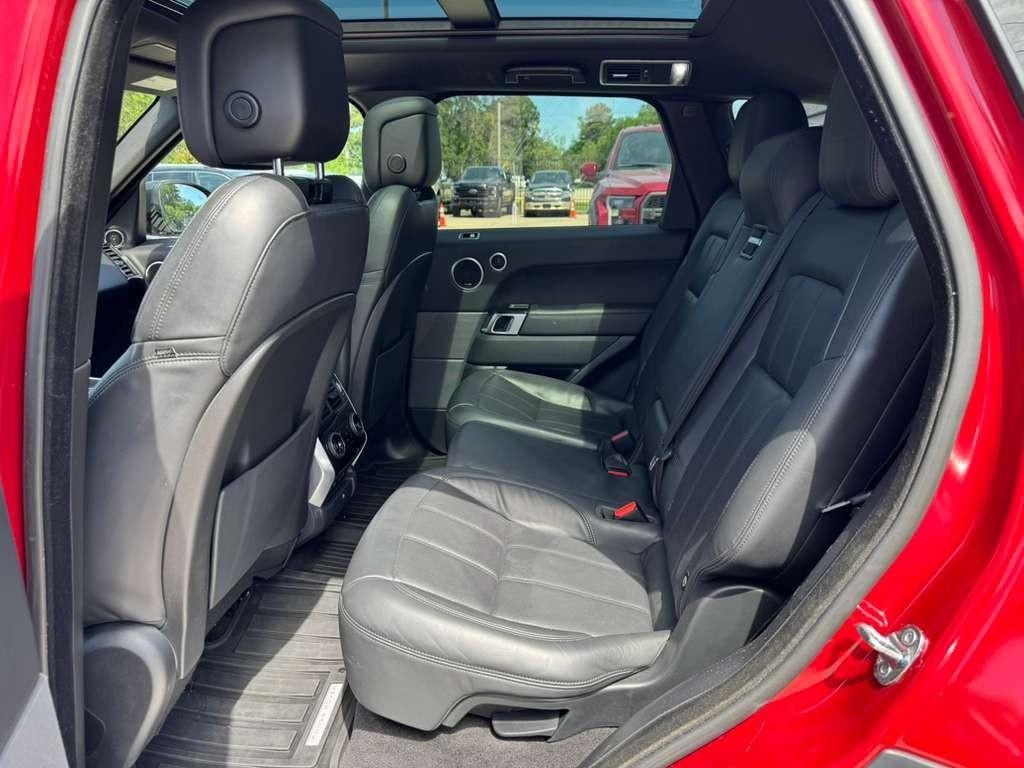 Land Rover Range Rover Sport Vehicle Full-screen Gallery Image 16