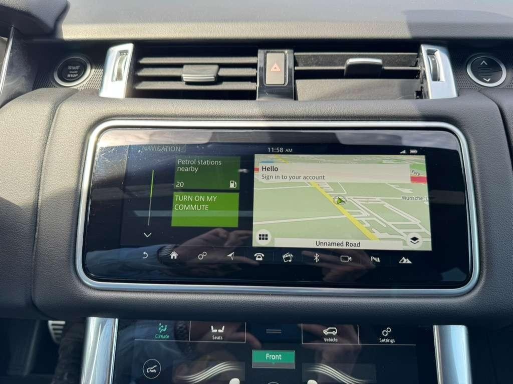 Land Rover Range Rover Sport Vehicle Full-screen Gallery Image 23