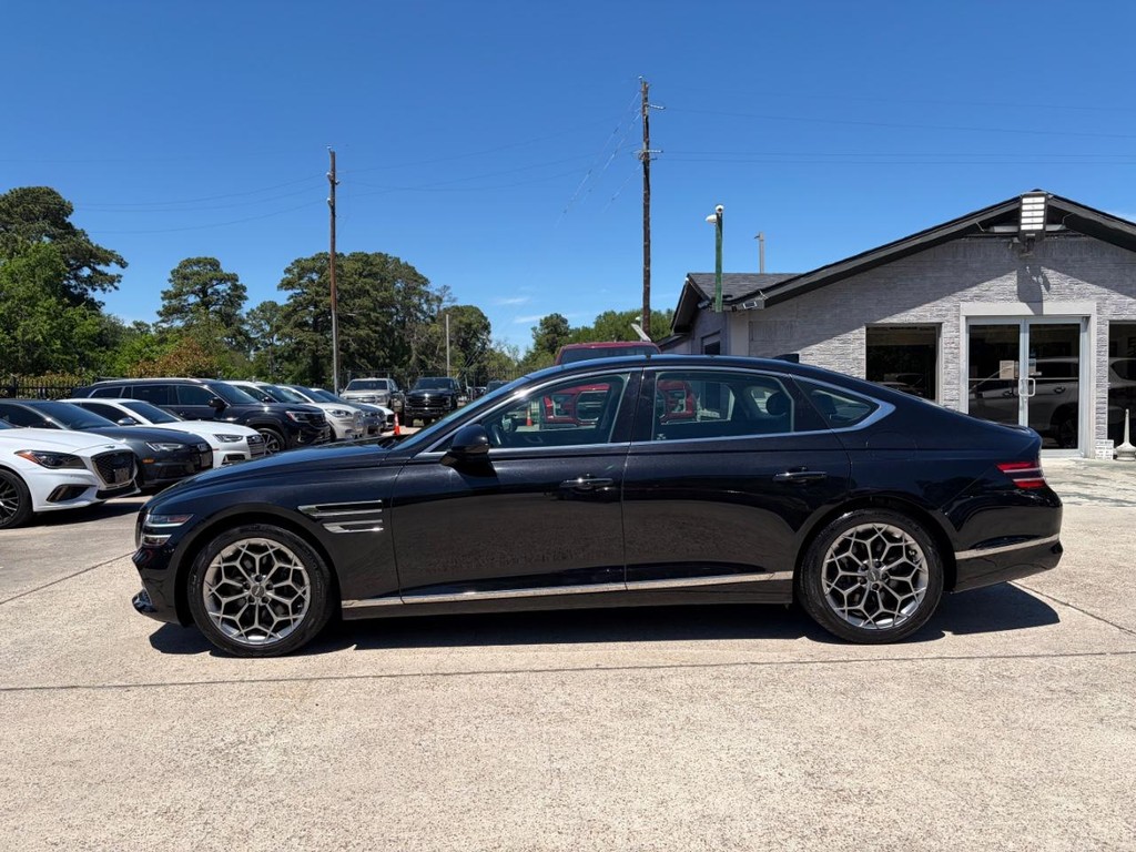Genesis G80 Vehicle Full-screen Gallery Image 09