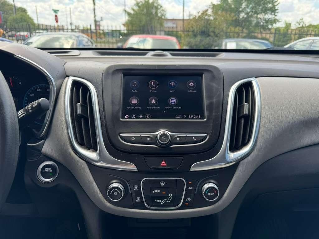 Chevrolet Equinox Vehicle Full-screen Gallery Image 22