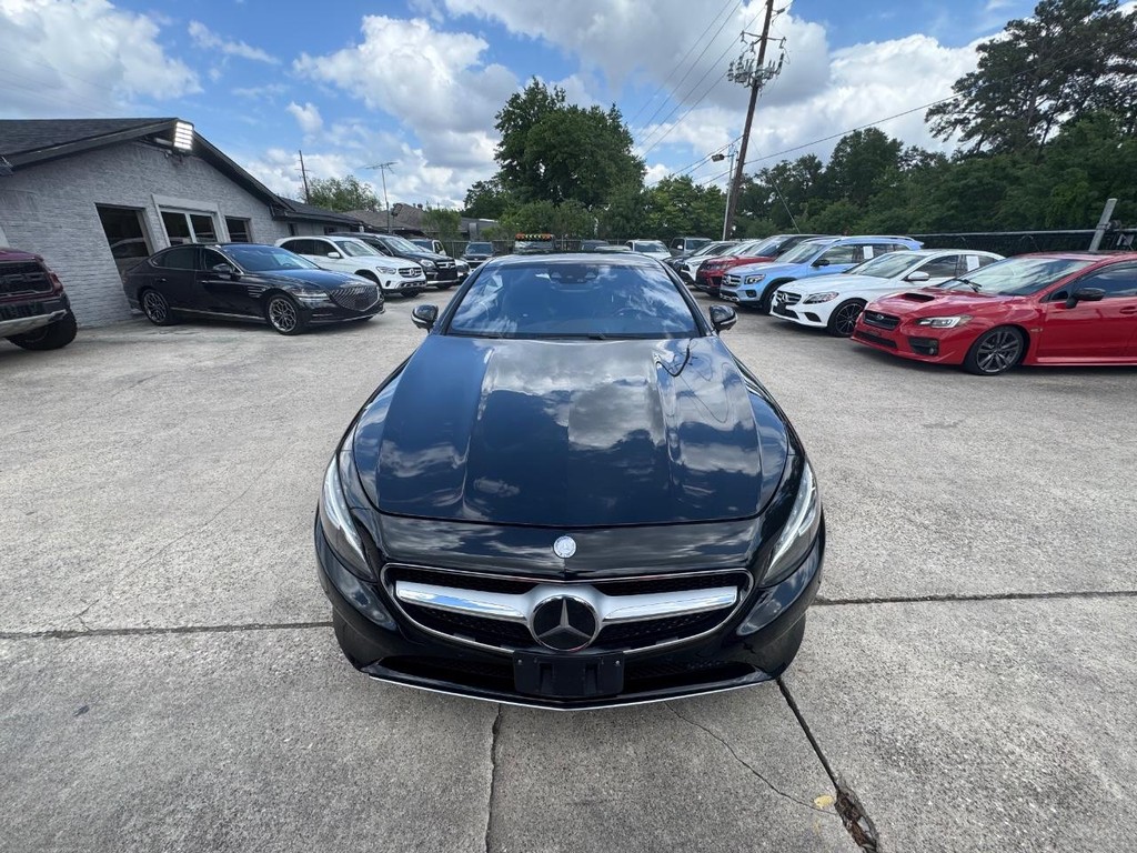 Mercedes-Benz S 550 Vehicle Full-screen Gallery Image 03