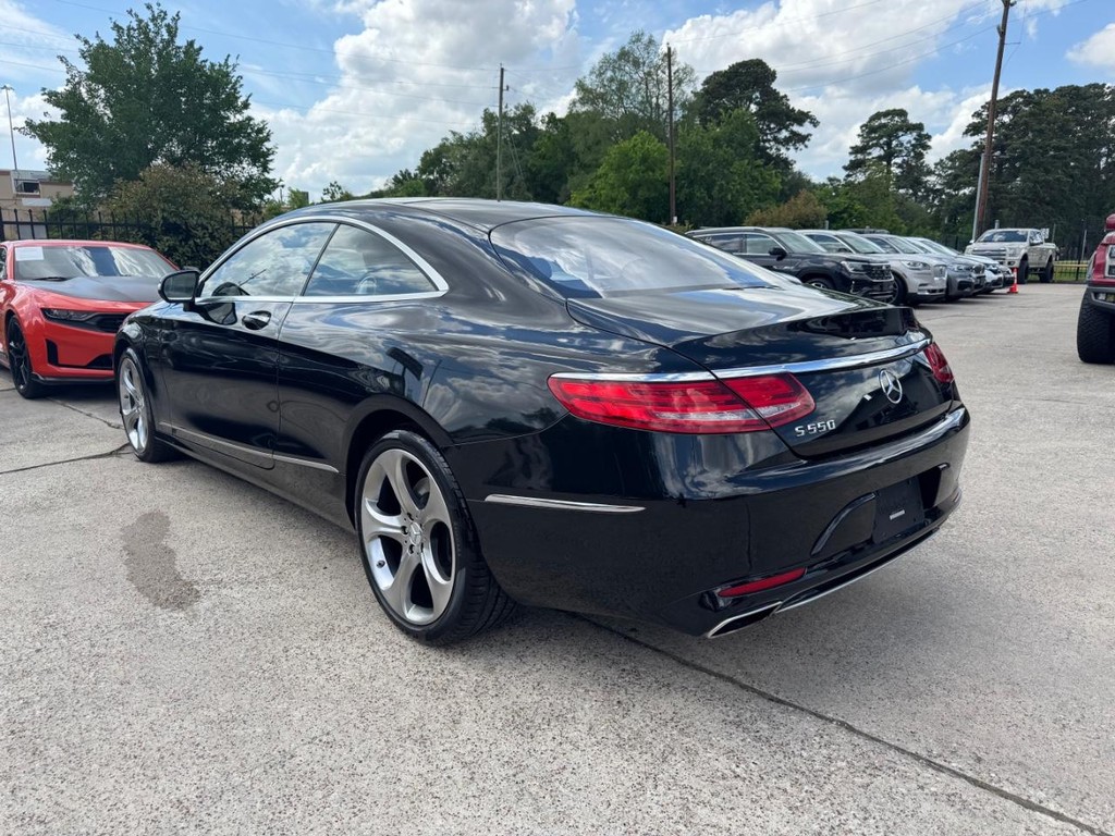 Mercedes-Benz S 550 Vehicle Full-screen Gallery Image 08