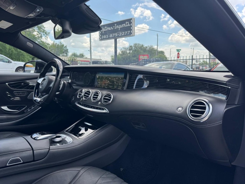 Mercedes-Benz S 550 Vehicle Full-screen Gallery Image 13