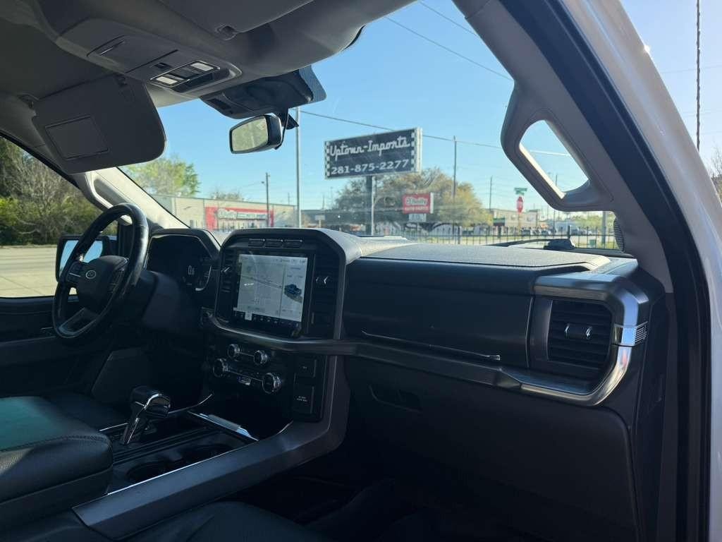 Ford F-150 Vehicle Full-screen Gallery Image 13