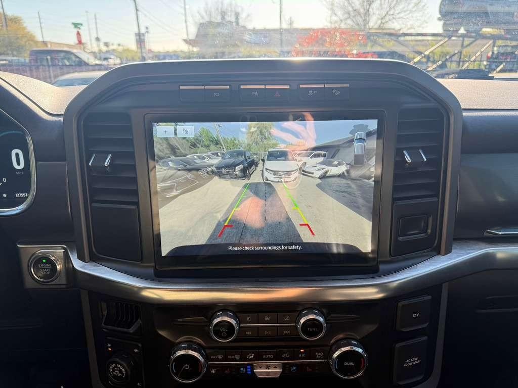 Ford F-150 Vehicle Full-screen Gallery Image 24