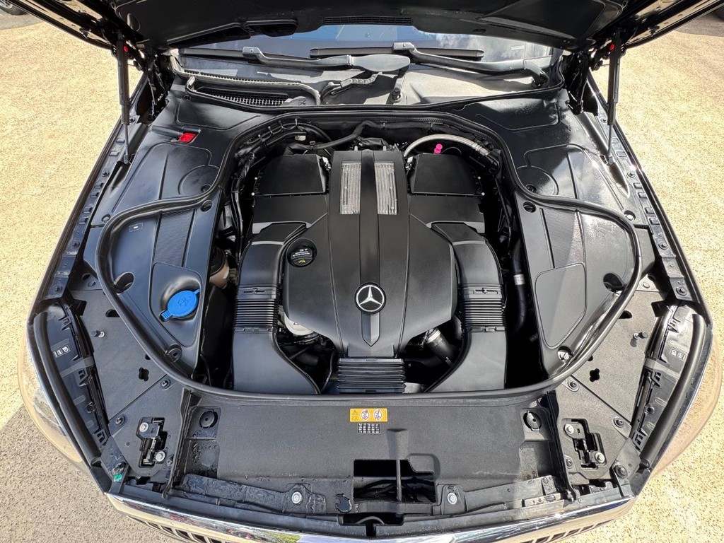 Mercedes-Benz S 450 Vehicle Full-screen Gallery Image 28
