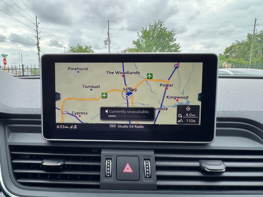 Audi SQ5 Vehicle Full-screen Gallery Image 22