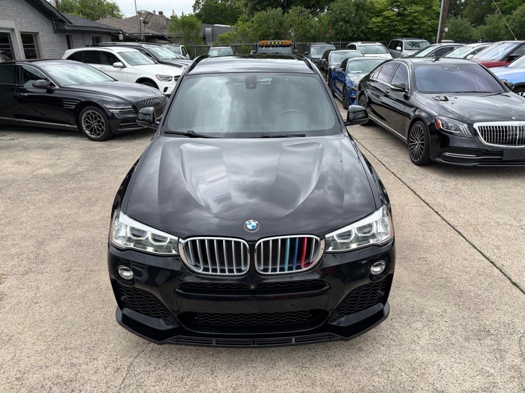 BMW X3 Vehicle Full-screen Gallery Image 03