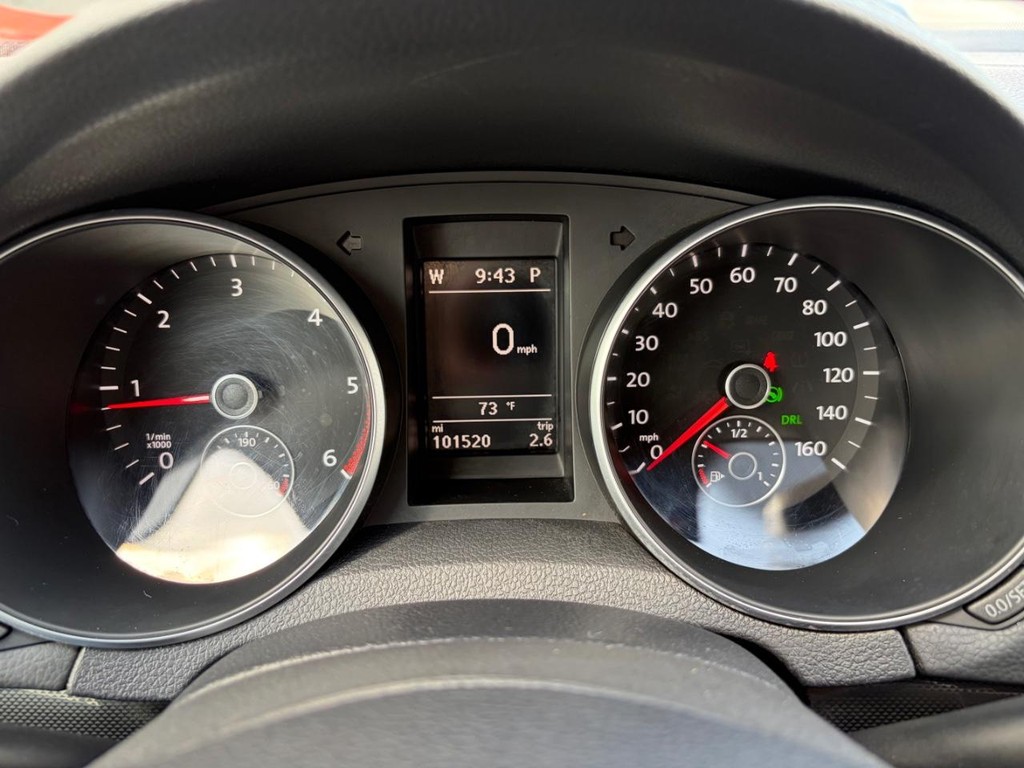 Volkswagen Jetta SportWagen Vehicle Full-screen Gallery Image 22