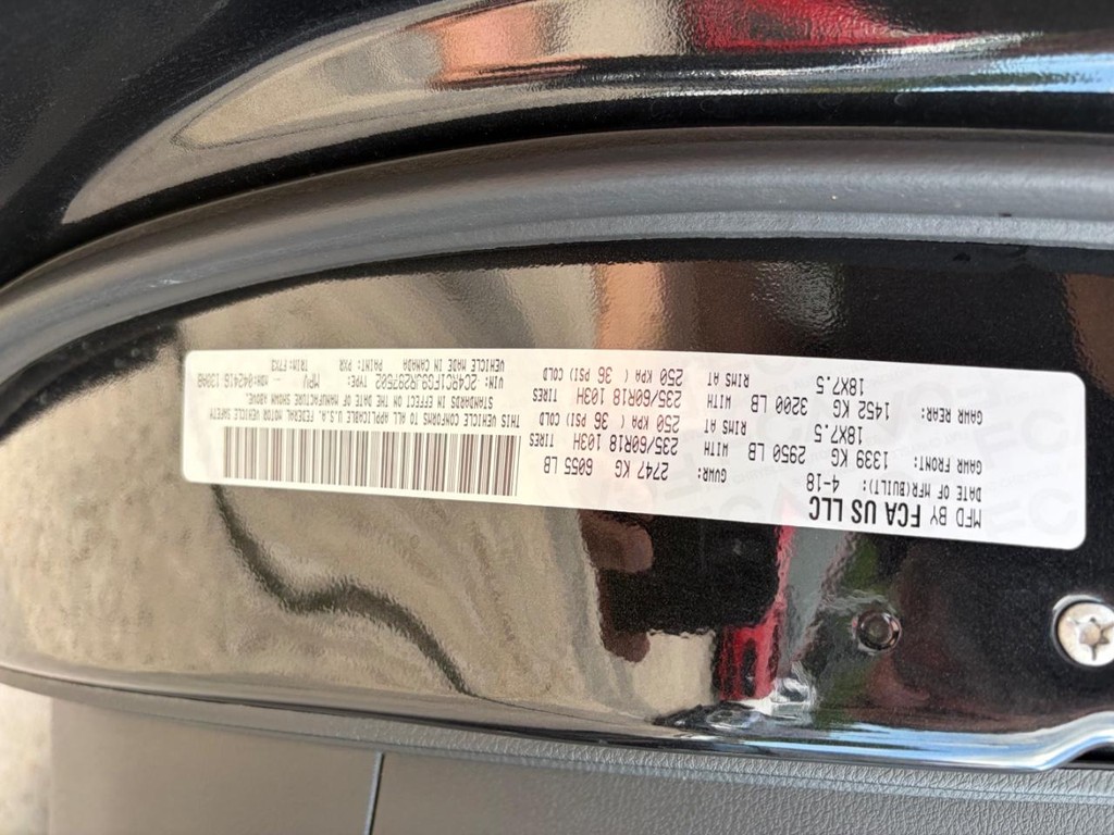 Chrysler Pacifica Vehicle Full-screen Gallery Image 27