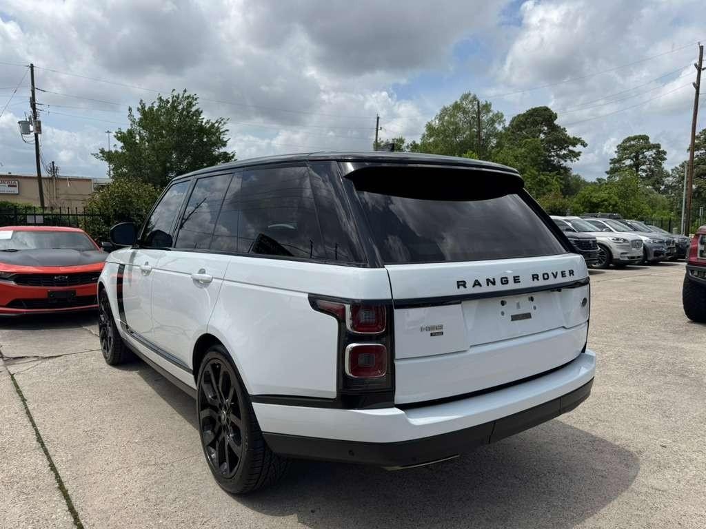 Land Rover Range Rover Vehicle Full-screen Gallery Image 08