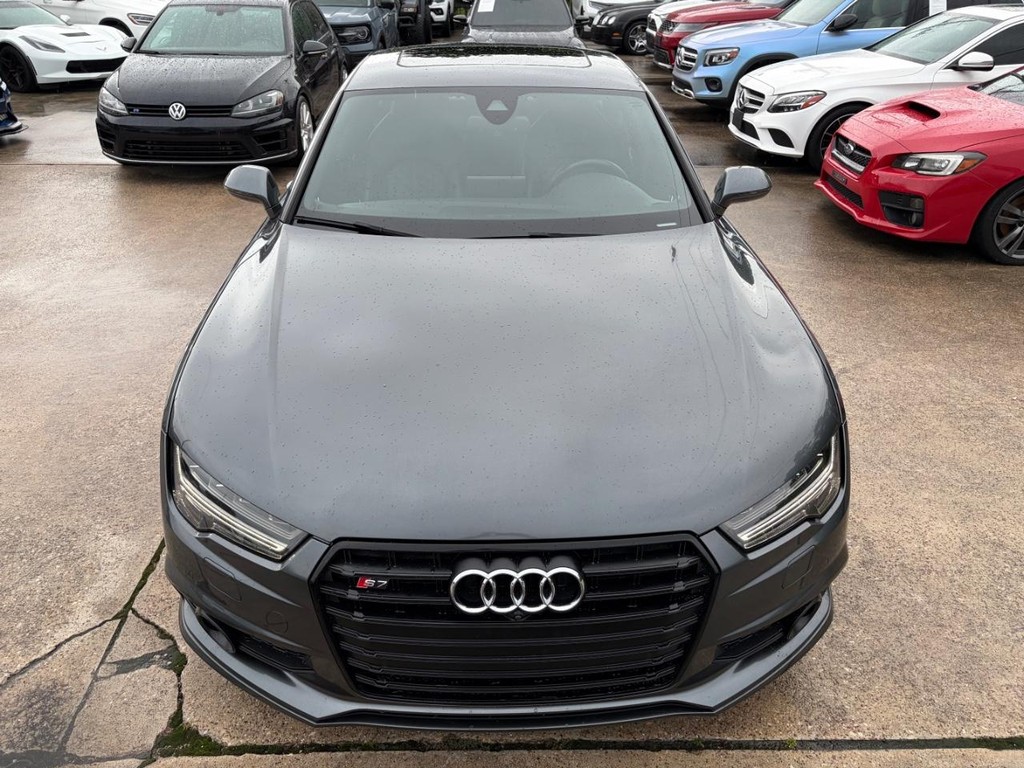 Audi S7 Vehicle Full-screen Gallery Image 03