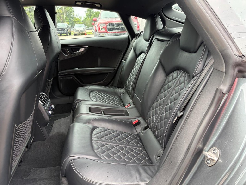 Audi S7 Vehicle Full-screen Gallery Image 18