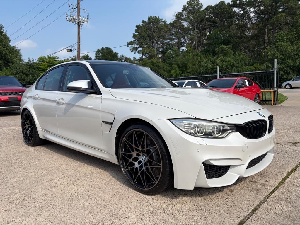 BMW M3 Vehicle Full-screen Gallery Image 04