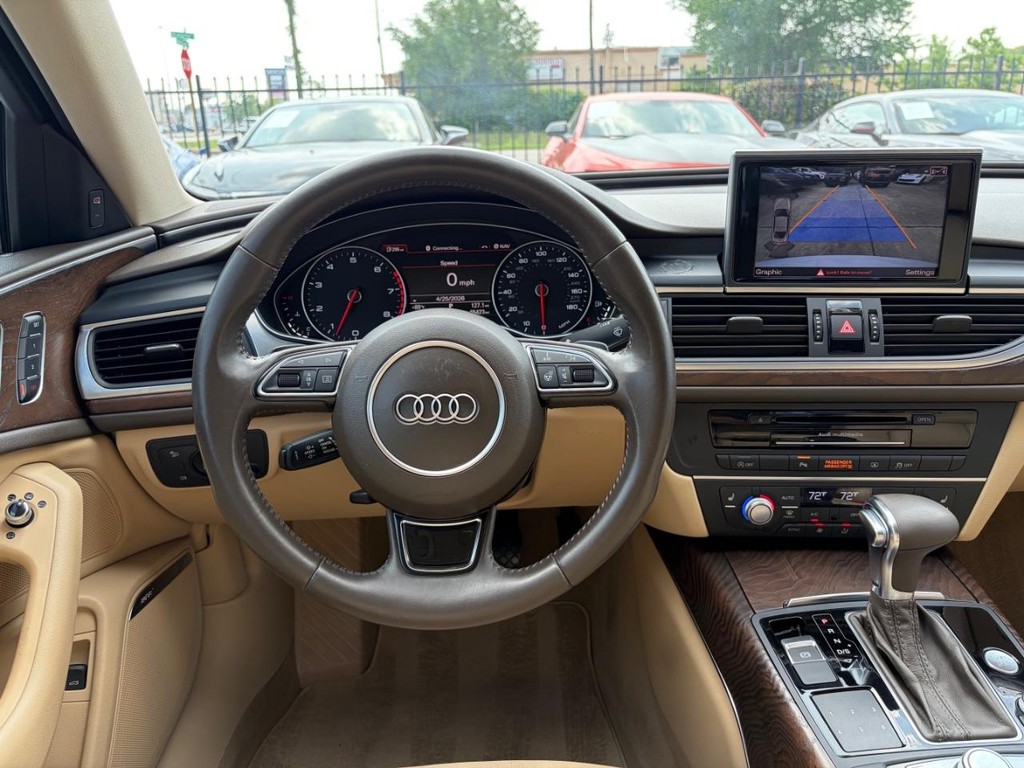 Audi A6 Vehicle Full-screen Gallery Image 20