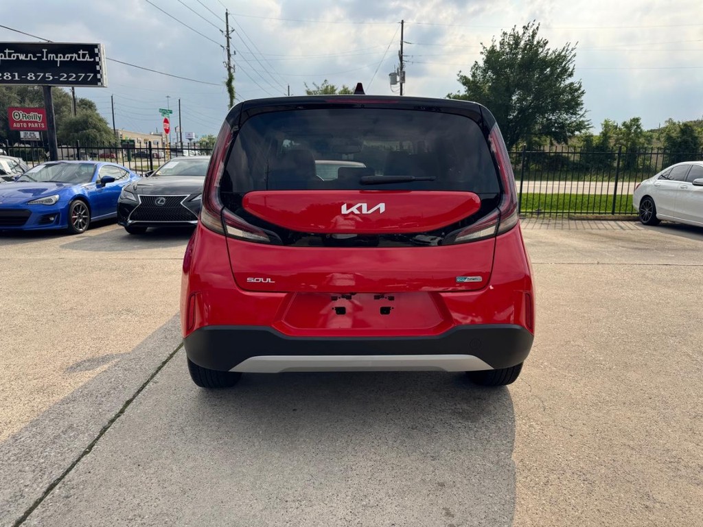 Kia Soul Vehicle Full-screen Gallery Image 07