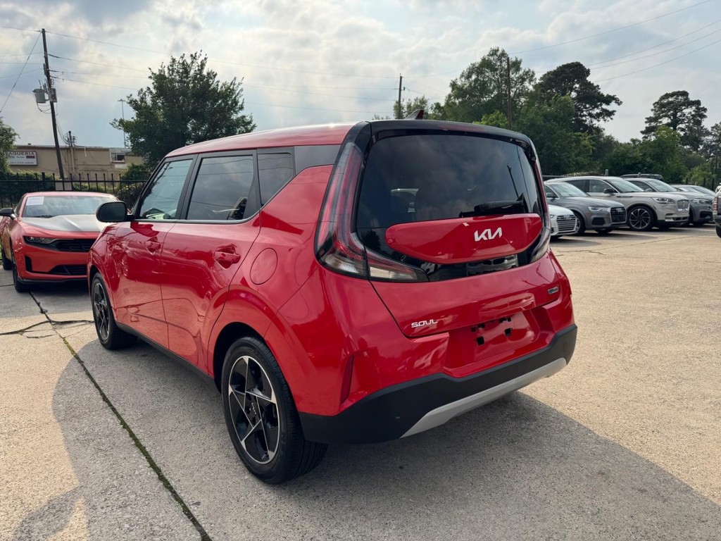 Kia Soul Vehicle Full-screen Gallery Image 08