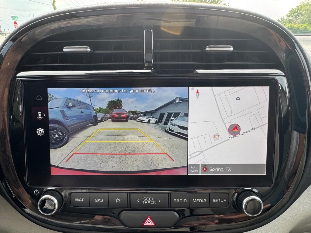 Kia Soul Vehicle Full-screen Gallery Image 23