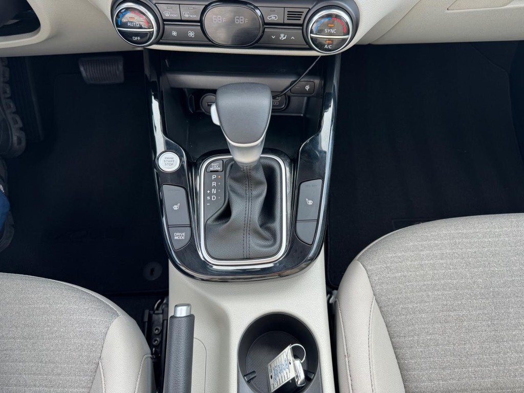 Kia Soul Vehicle Full-screen Gallery Image 24