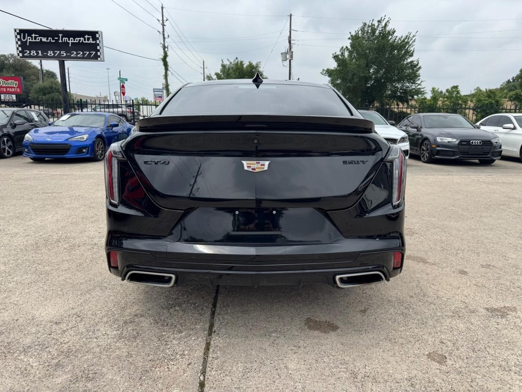 Cadillac CT4 Vehicle Full-screen Gallery Image 07