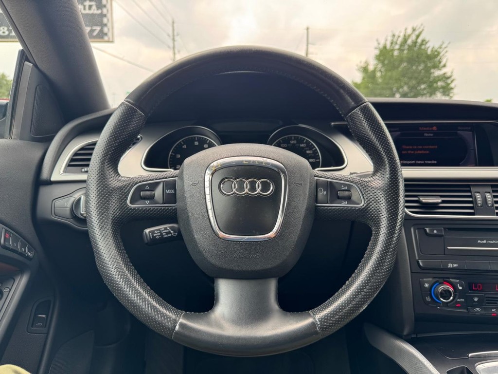 Audi A5 Vehicle Full-screen Gallery Image 18