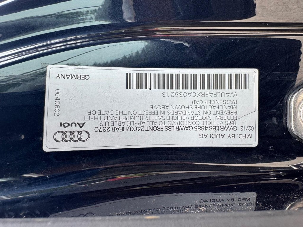 Audi A5 Vehicle Full-screen Gallery Image 27