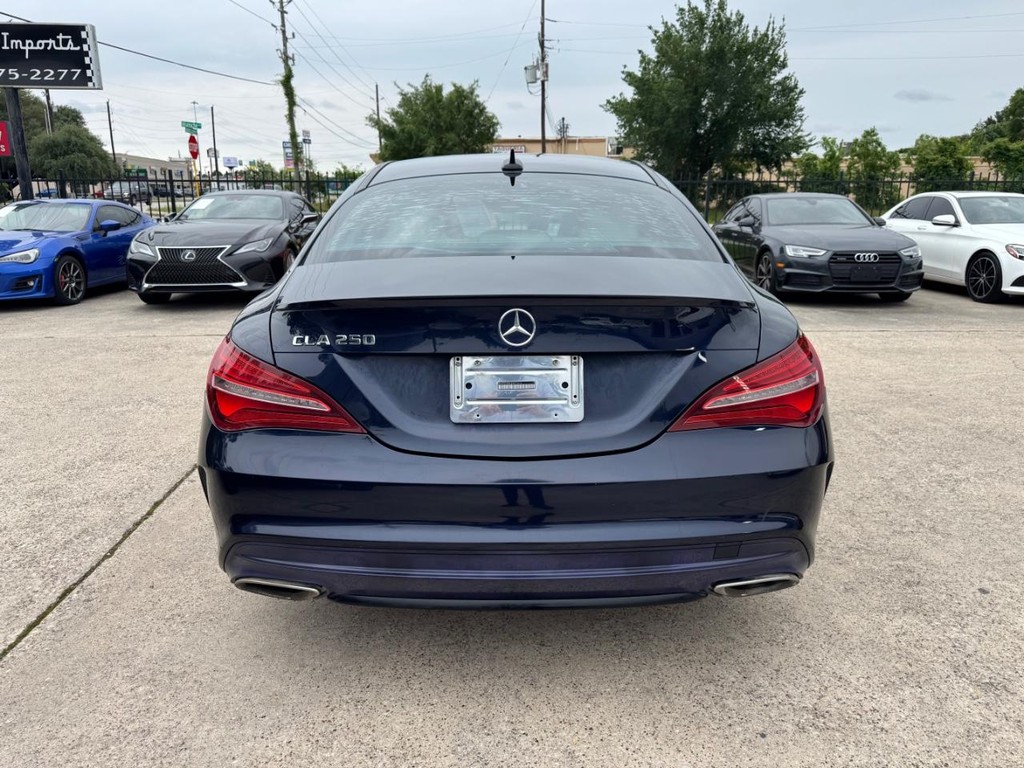 Mercedes-Benz CLA 250 Vehicle Full-screen Gallery Image 07