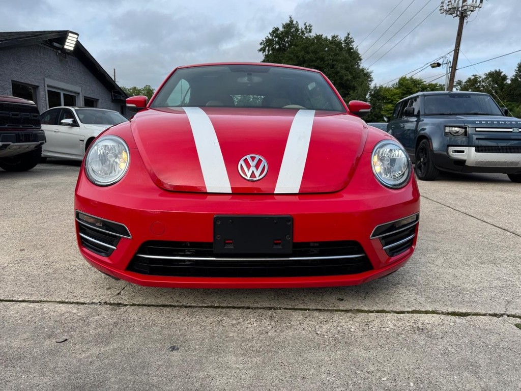Volkswagen Beetle Convertible Vehicle Full-screen Gallery Image 03