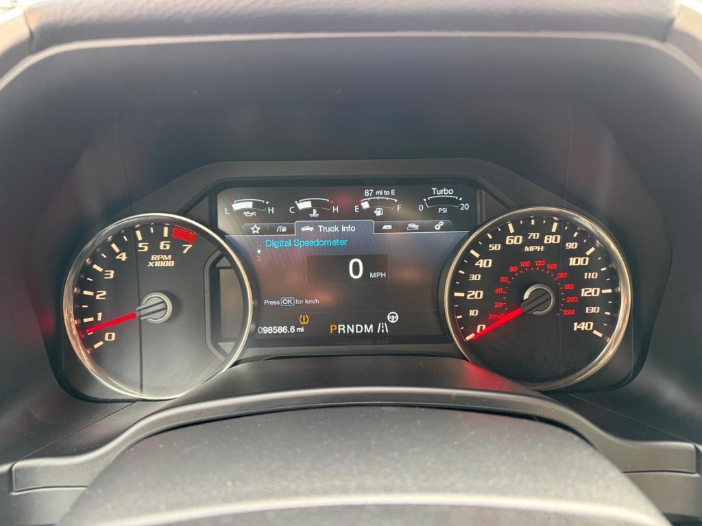 Ford F-150 Vehicle Full-screen Gallery Image 21