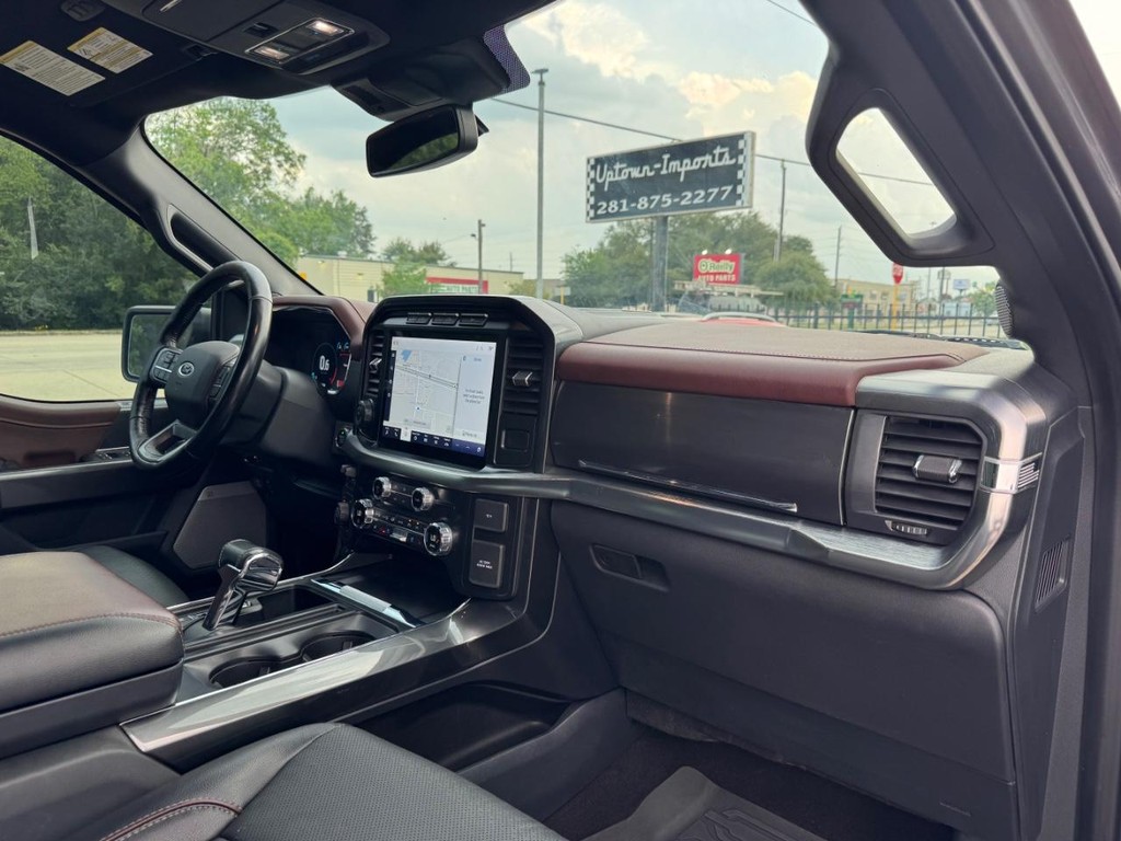Ford F-150 Vehicle Full-screen Gallery Image 13