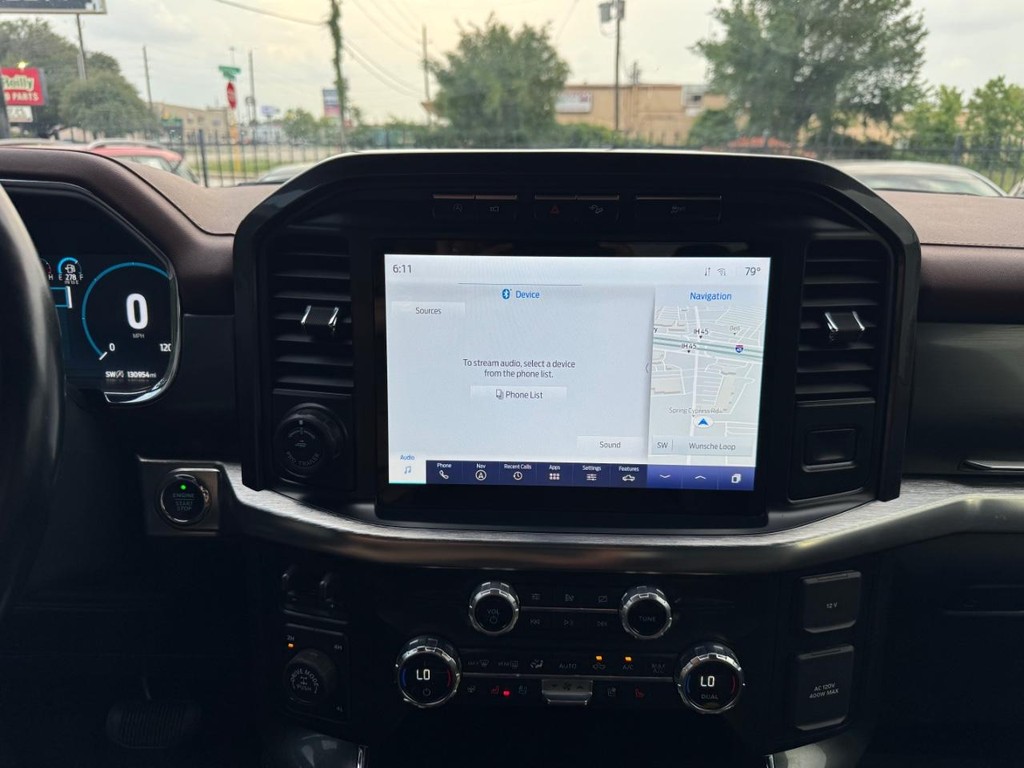 Ford F-150 Vehicle Full-screen Gallery Image 22