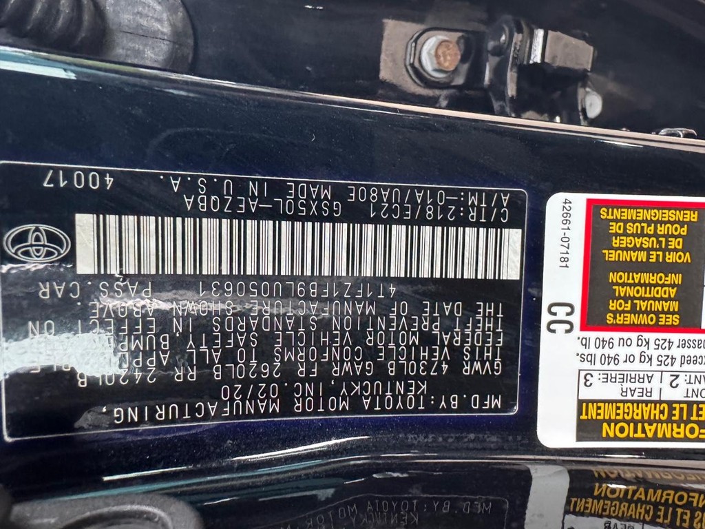 Toyota Avalon Vehicle Full-screen Gallery Image 30