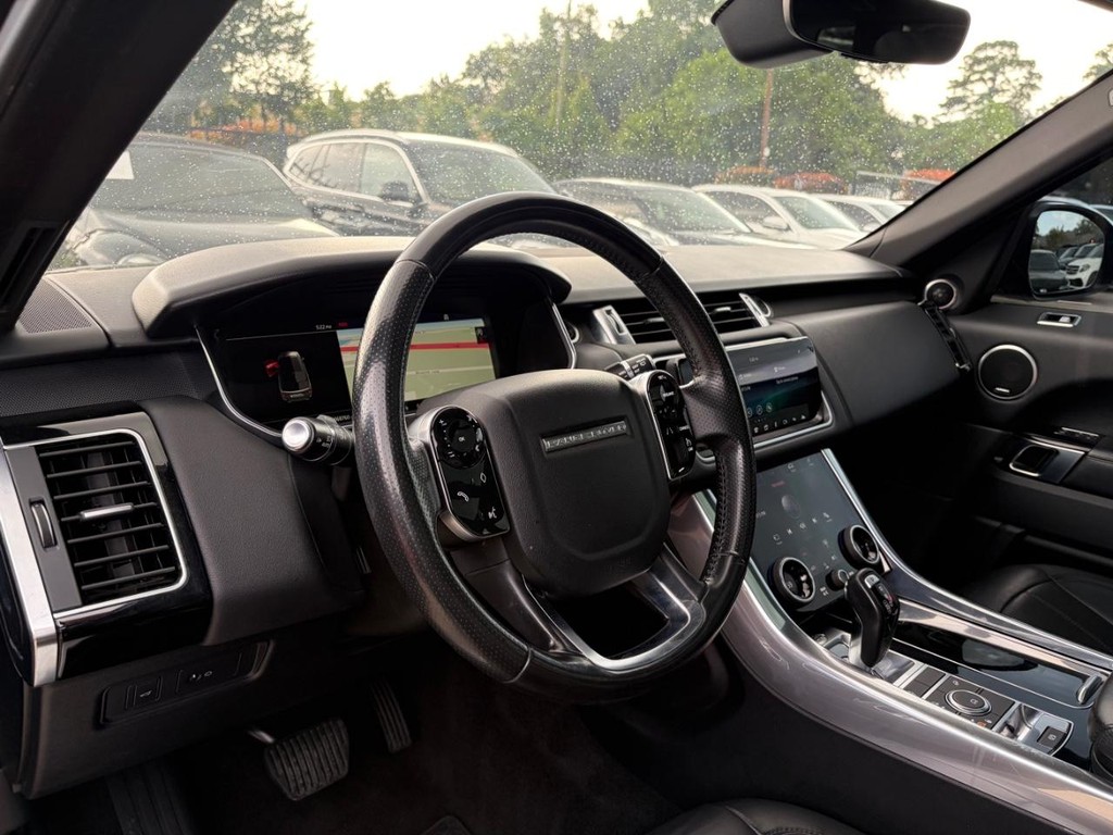 Land Rover Range Rover Sport Vehicle Full-screen Gallery Image 10